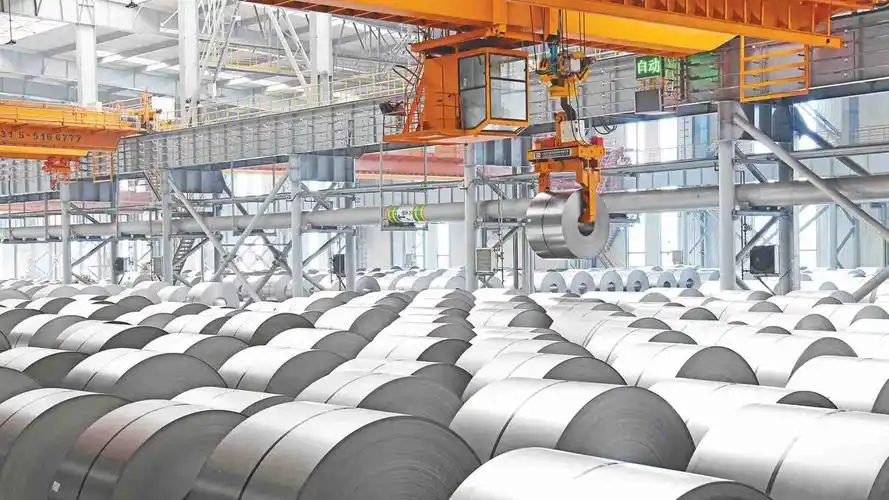 走进钢厂,港口看5g与传统工业融合:5g让操控无人天车像"玩游戏"