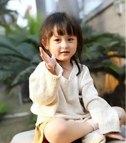 "演艺之路:刘楚恬的成长与选择.