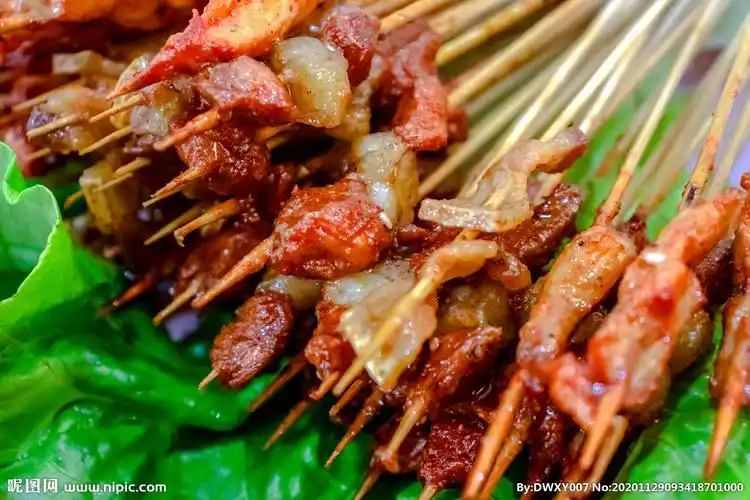 油炸小串串图片