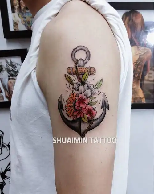 船锚与花纹身图片_手臂纹身图案