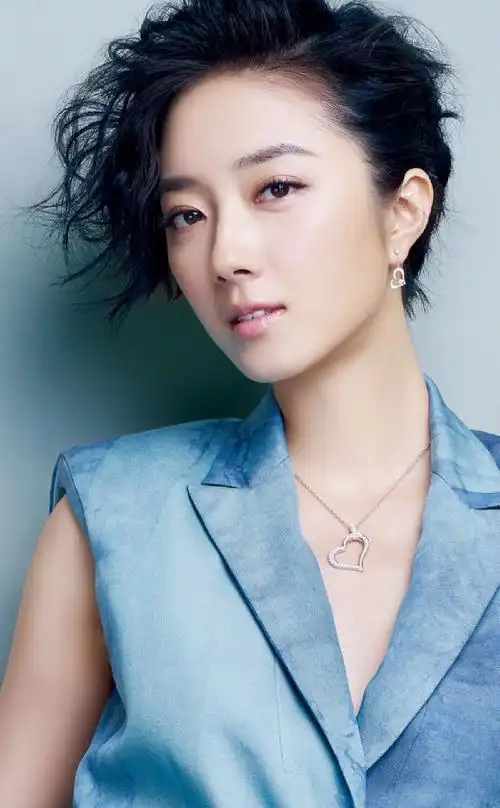 桂纶镁出场费|桂纶镁代言费|桂纶镁商演报价|桂纶镁公_明星经纪_演艺