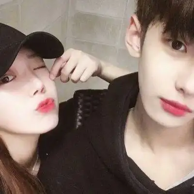 超甜的情头一人一半