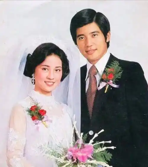 爸爸与林青霞纠缠20年,他现在未婚却有一个2岁的女儿_邵乔茵_孙国豪