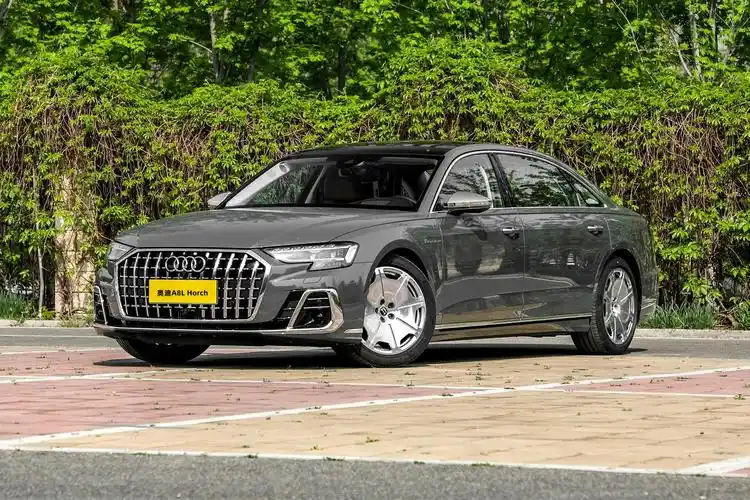 奥迪a8l 60tfsi horch创始人版上市,4.0t v8动力,售价207.