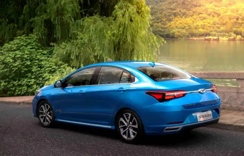 低伏的狮子是最具攻击力的试驾奇瑞艾瑞泽gx