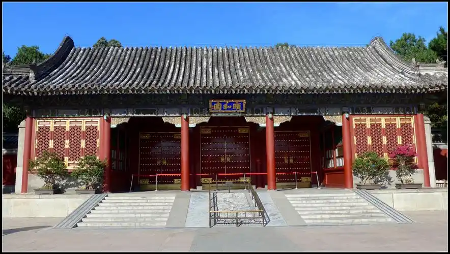 颐和园东门(正门)