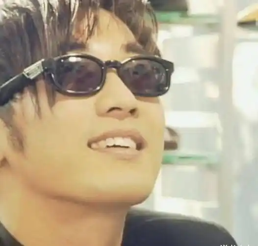 安在旭当上混世大魔王,从眼神开始惊吓粉丝,变态演技入木三分_崔真实