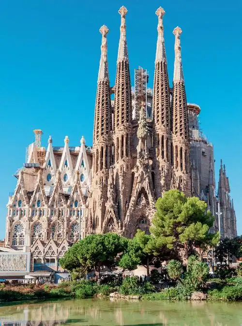 世界上最美的七座教堂,有生之年一定要去看看_建筑