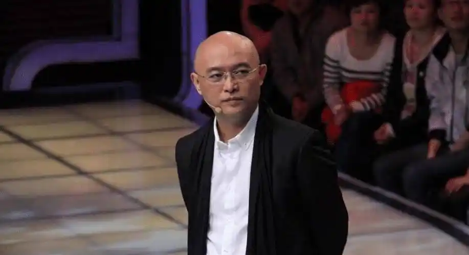 孟非默认女儿不结婚,没有爱情的婚姻是煎熬,还不如开心地单身_感情