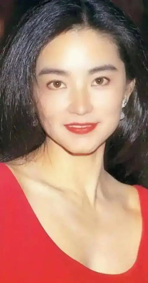 林青霞:演技长相气质并存,美丽代表的魅力无法抗拒