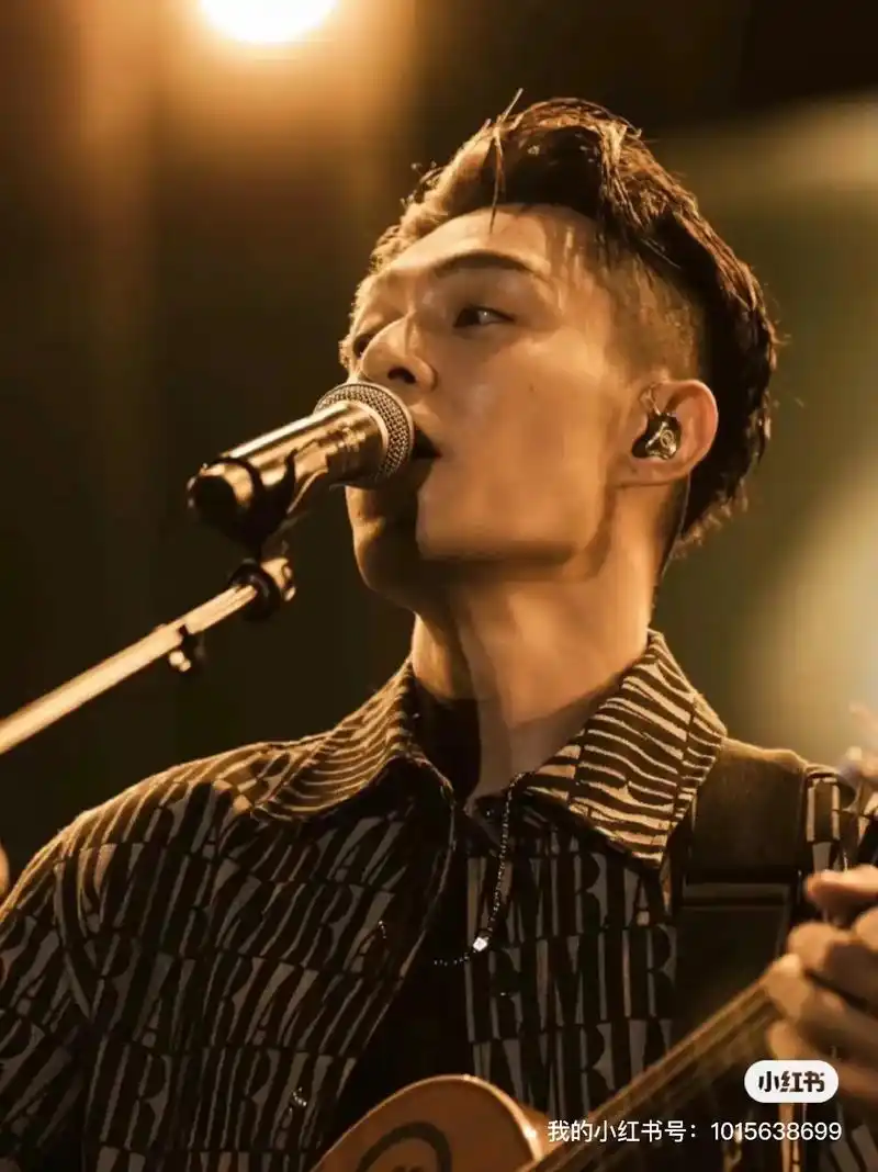 的青春歌单里没有周柏豪95   - 抖音