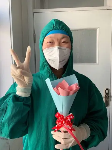 抗疫一线,护理人的最美瞬间