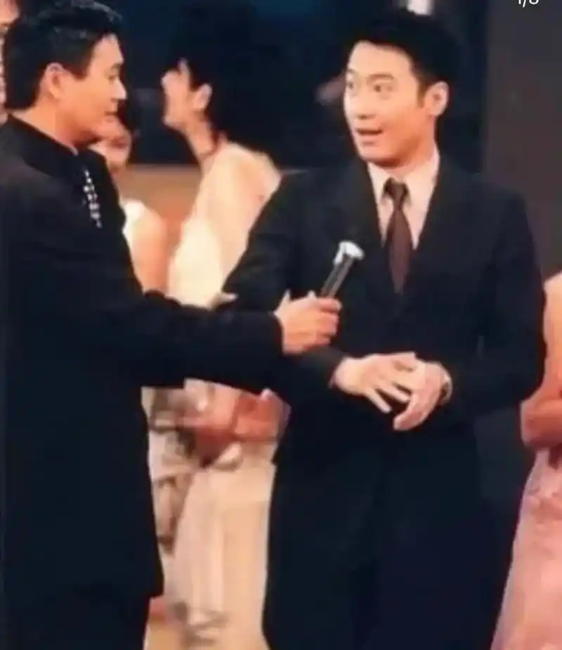 周润发自曝182cm,所以黎明有多高?  目测黎明178cm左右.