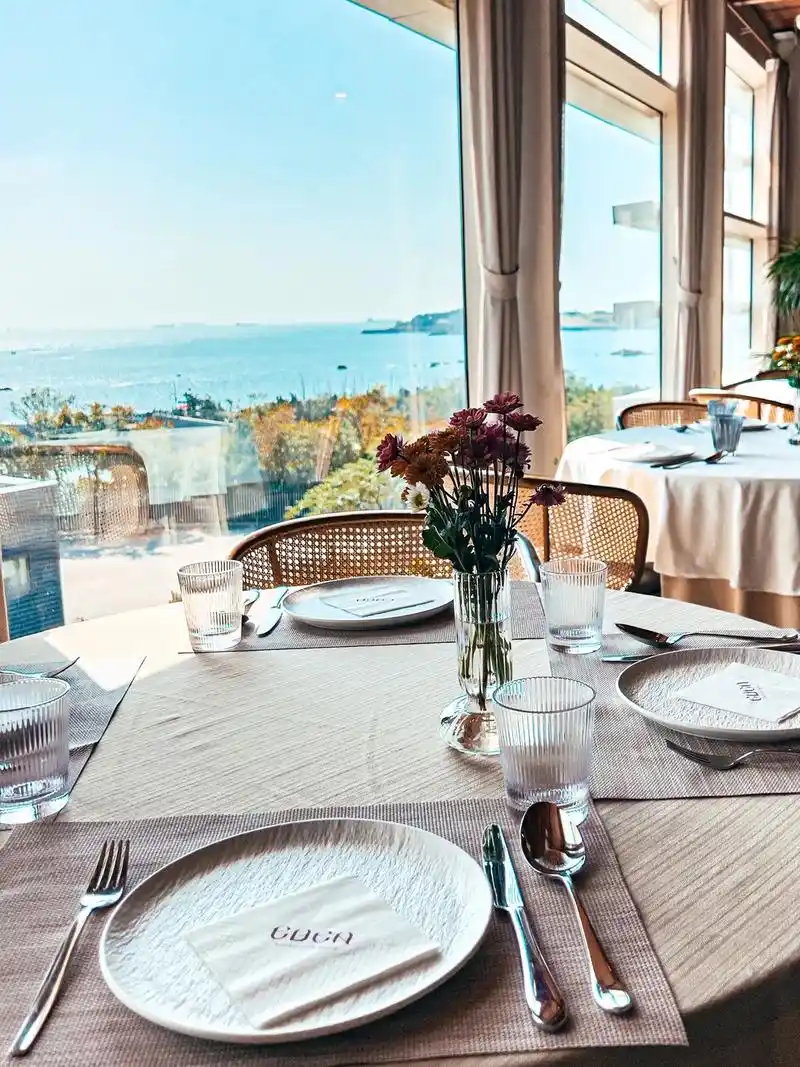 青岛|艾顿法餐|特别适合情侣来的西餐厅冰山之角的二楼免费 - 抖音