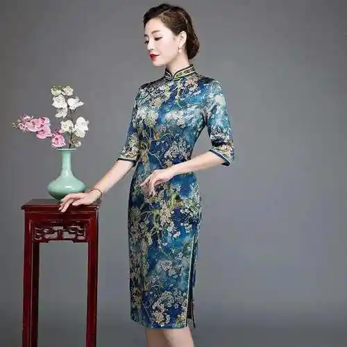 千秋绝色,悦目佳人,一袭旗袍清丽婉约!