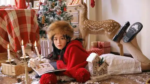 极品美女圣诞主题私房写真