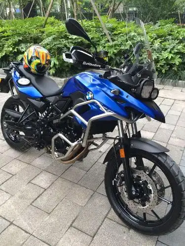 >> 15年f700gs