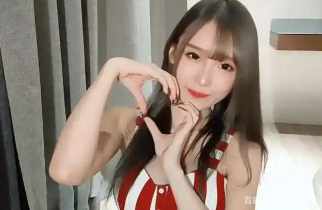 线下最漂亮的女主播之一,lpl解说腐团儿过分敬业