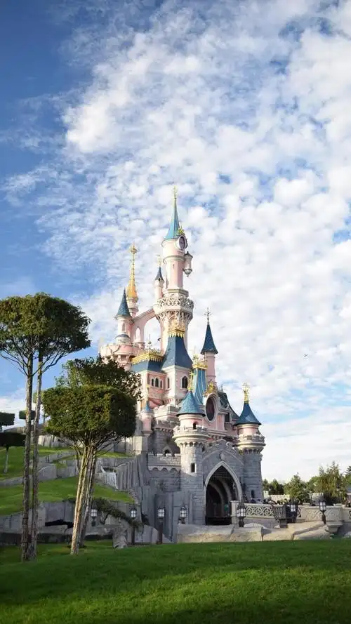 巴黎迪士尼乐园建筑风景,高清图片,手机壁纸