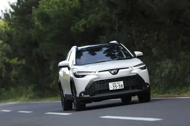 18l混合动力卖17万的丰田suv图解丰田卡罗拉cross