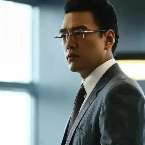 王耀庆钟情房东女儿2800万宠成宝结婚26年没有1条绯闻