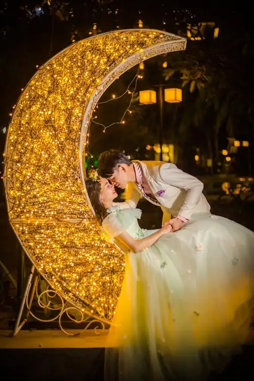 私人定制旅拍婚纱摄影的夜景系列