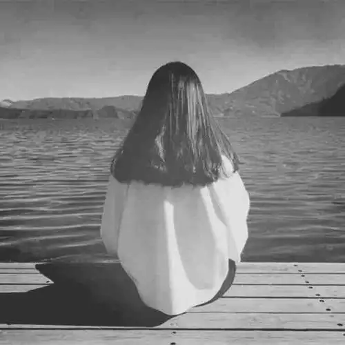 伤感动漫头像女生哭泣_微信头像图片大全