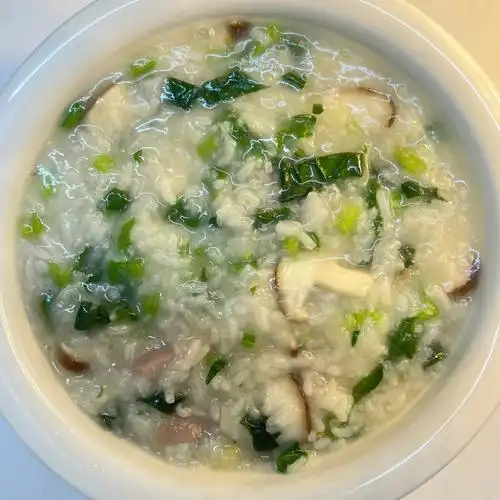 92养胃早餐粥60直接舔盘的香菇腊肉青菜粥