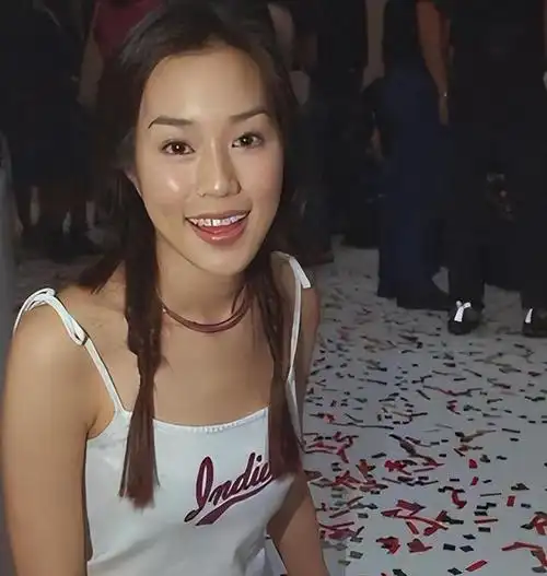 徐子淇的嫁入豪门之路与幸福真相.