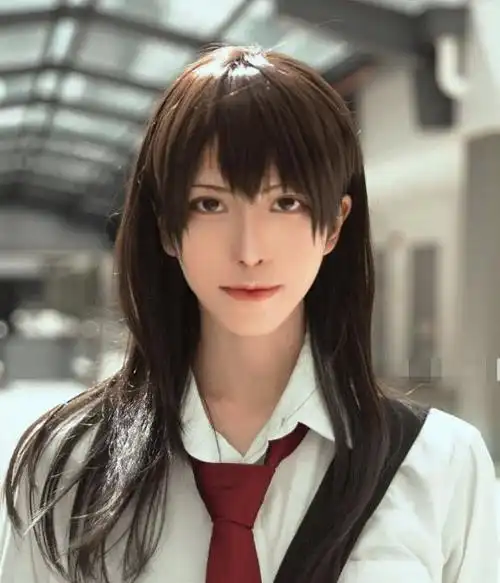 熊祁遇到强劲对手她一出现粉丝量暴增女装的她更是圈粉无数