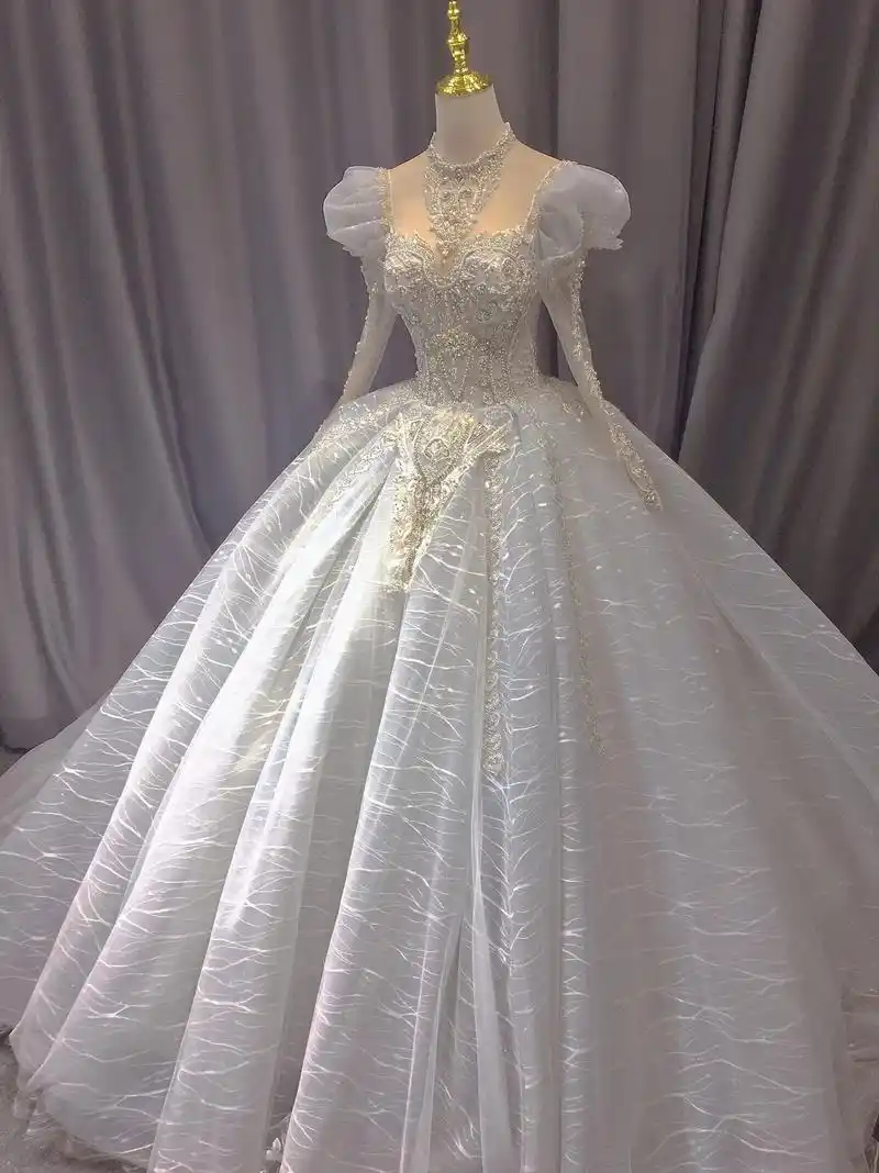 让人一眼沦陷的梦幻大拖尾婚纱|晋州婚纱店.