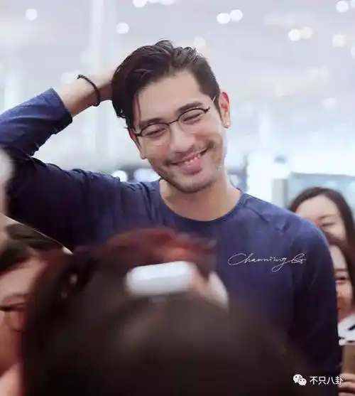 在高以翔去世4年后他父亲也走了父子俩忌日就差一天