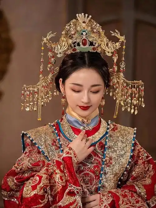 明制汉唐婚礼凤冠复古宫廷发冠凤冠霞帔皇后大婚中式大气新娘发饰