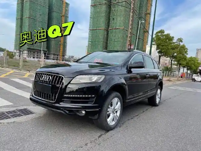 新到11年奥迪q7高功率版,大型越野车,3.