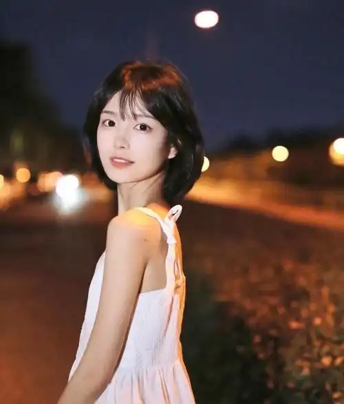 女生发际线后移适合什么发型(发际线后移的女生)(7)