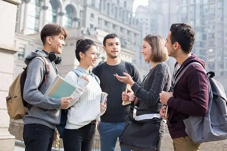 面对面沟通图片