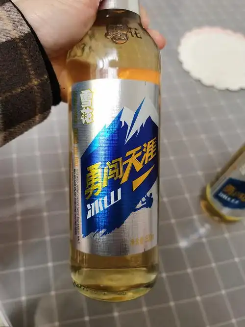 雪花啤酒怎么样 去喝喜酒有人打包啤酒的吗_什么值得买