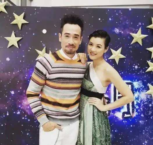 原创港姐冠军陈茵媺心甘情愿隐退相夫教子皆因嫁对了老公陈豪