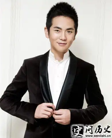 温实初扮演者张晓龙