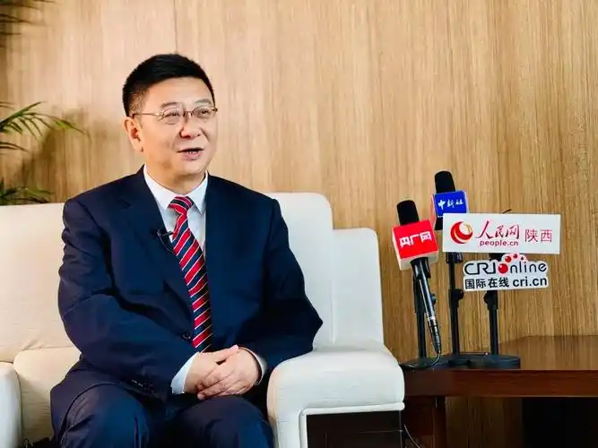 西安市副市长孟浩接受记者采访.