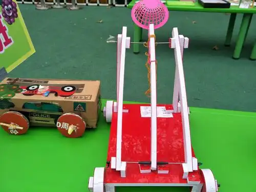 中兴幼儿园亲子自制益智玩具展示