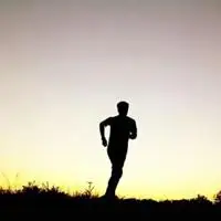 唯美晨练男子跑步头像_微信头像图片大全