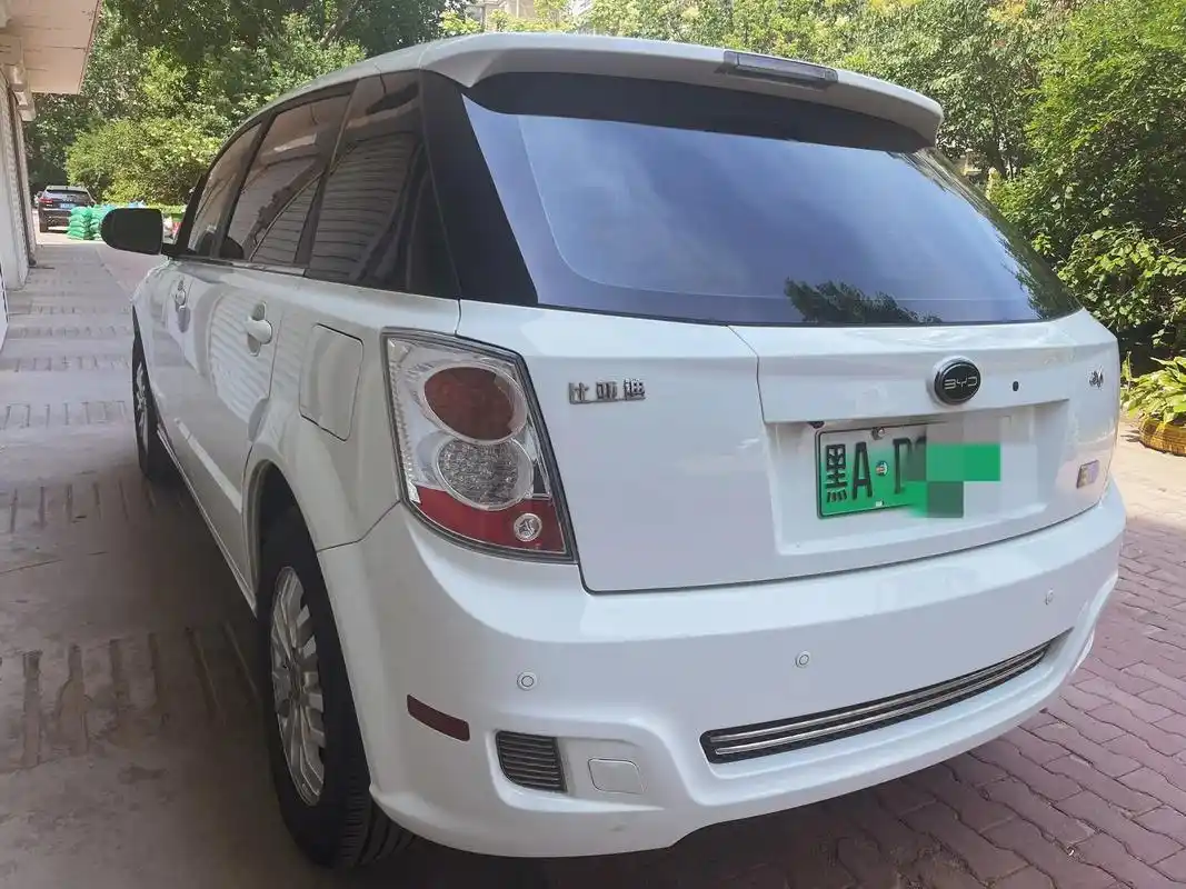 比亚迪新能源汽车纯电.比亚迪e6纯电新能源纯电续航320表显 - 抖音