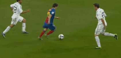 梅西gif体育gif比赛gif踢球gif激烈gif竞争gif