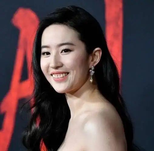 刘亦菲一笑,仙气尽毁?想要get魅力笑容应该这么做_腾讯新闻