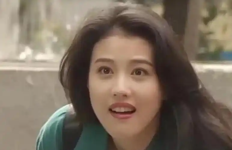 年轻时候的周海媚,是多少男孩的梦中情人啊