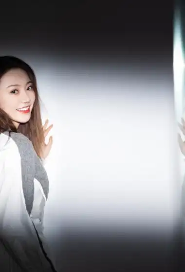 黄梦莹代斯性感活动照图片(9张)