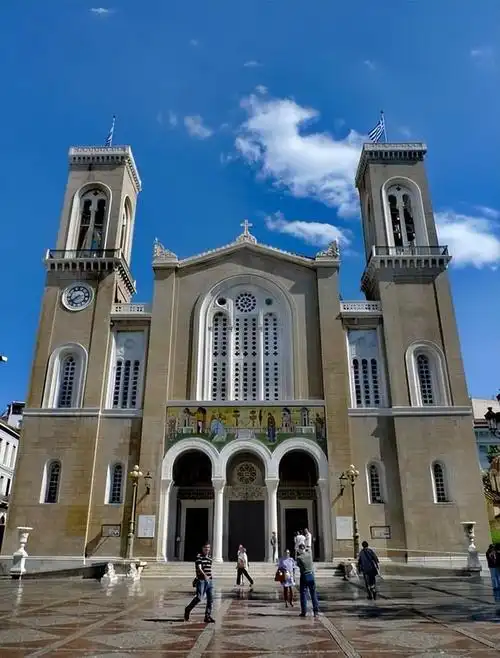 探究美国基督教教堂建筑中的文化多元性,及其性对教堂建筑的影响