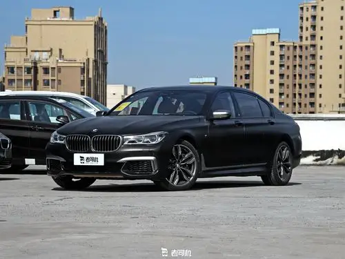 最贵最快的宝马!《我的前半生》里贺涵开的是啥车