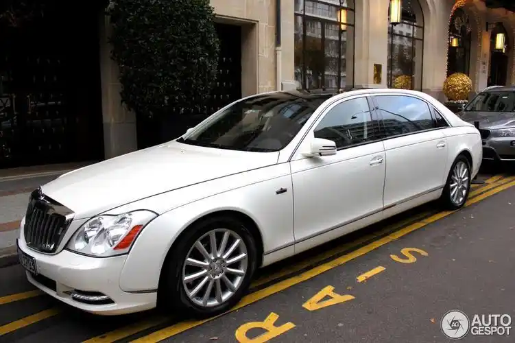 迈巴赫landaulet迈巴赫商务车7座vs680多少钱